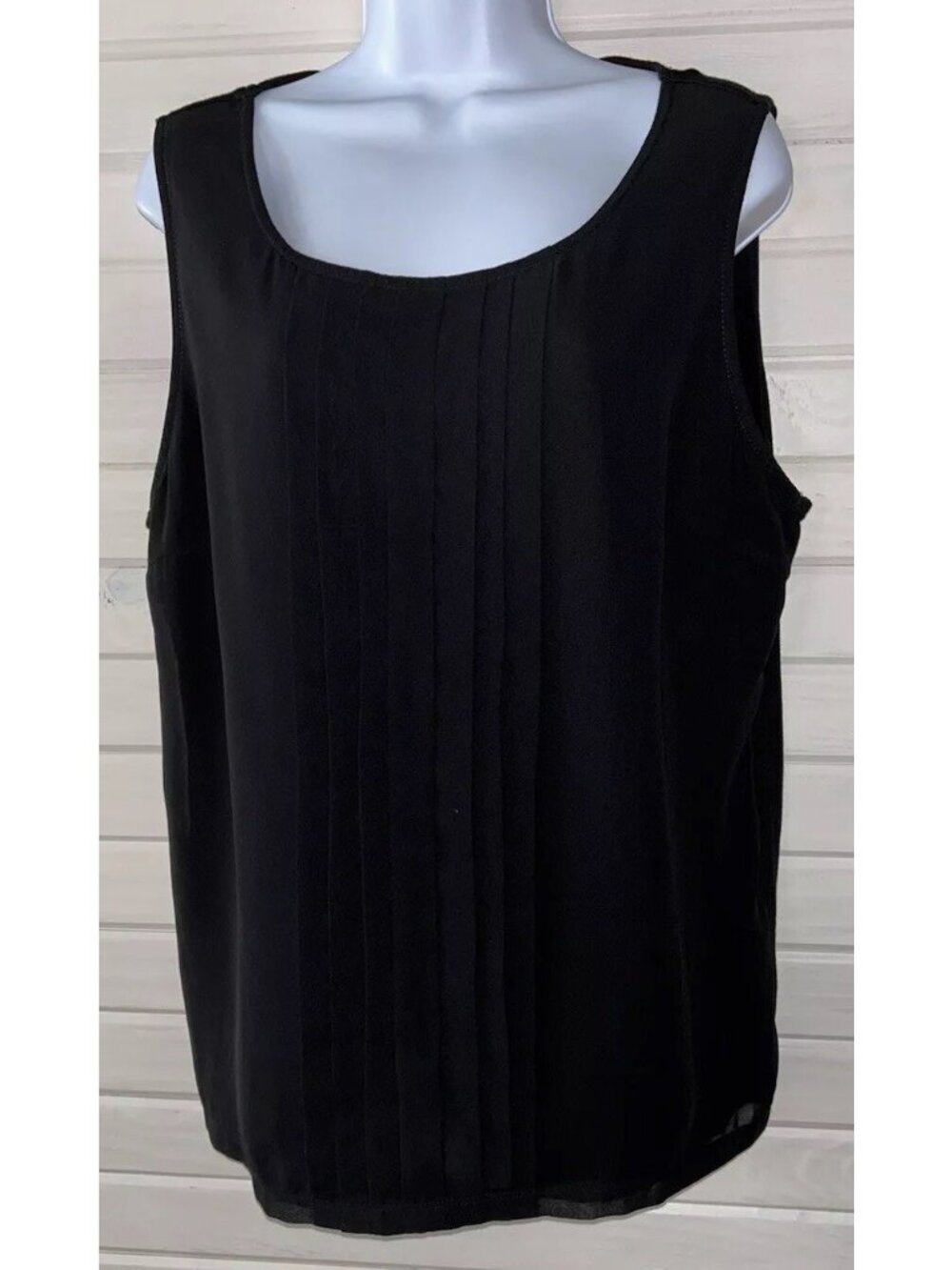Chicos Sz 2 (LARGE) Black Deanna Pleat Sleeveless Top Tank Mixed Media EUC